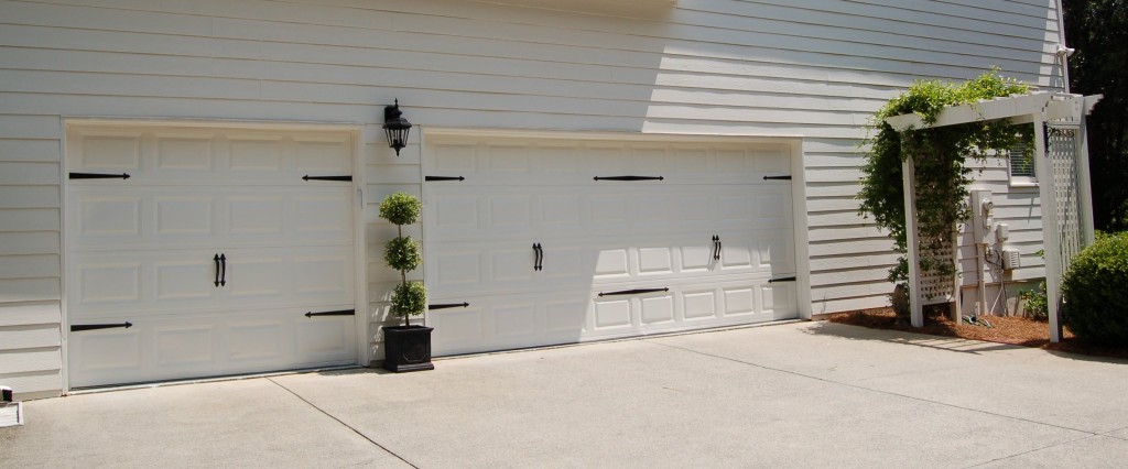 Easy way to update your garage doors with a DIY project