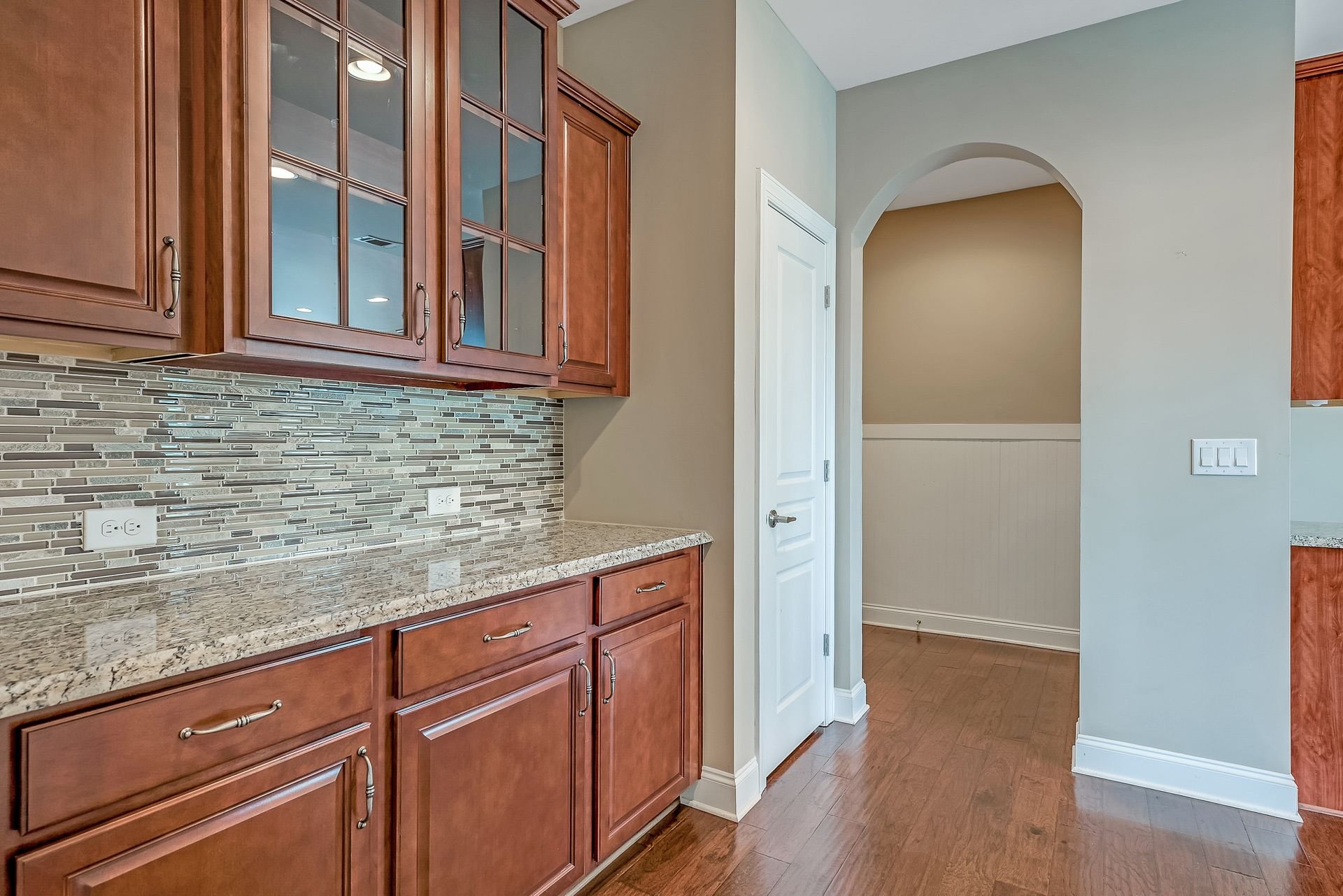 05_5765_bridleton_suwanee_ga_home_for_sale_butler_pantry Forsyth