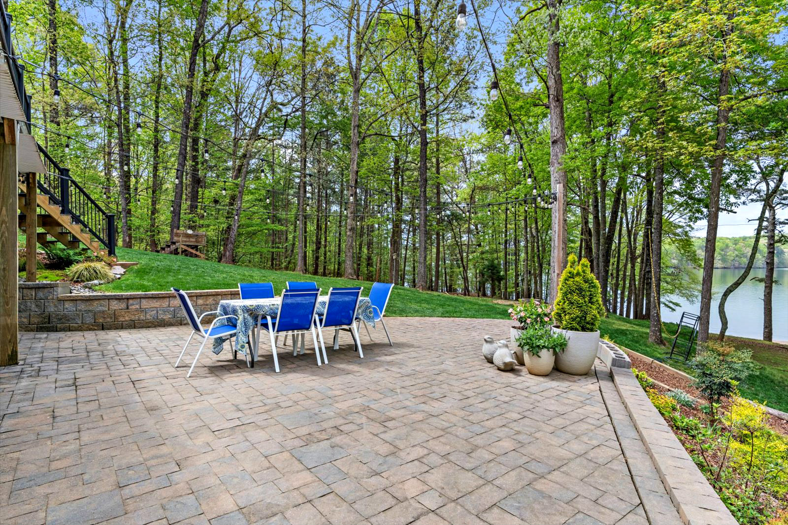 04_6150_sixmilecovecumminggalakelanierhomeforsaleback4 Top Local Realtor Forsyth